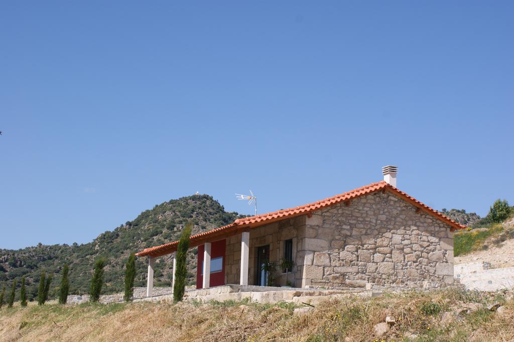 Quinta Da Terrincha Guest House Torre De Moncorvo Bagian luar foto
